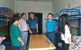院長宗瑞謙深入學(xué)生宿舍看望2017級(jí)新生